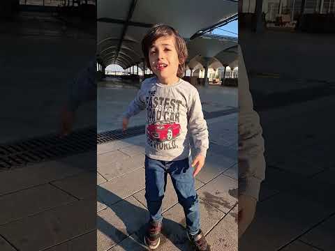 التلاتة يعني ثري بالانجليزي 3 سيلين وجود  