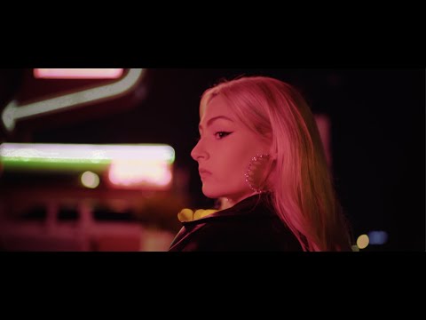 Zaryah - deep dive (official music video)