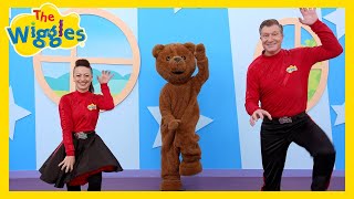 Watch Wiggles Here Comes A Bear video