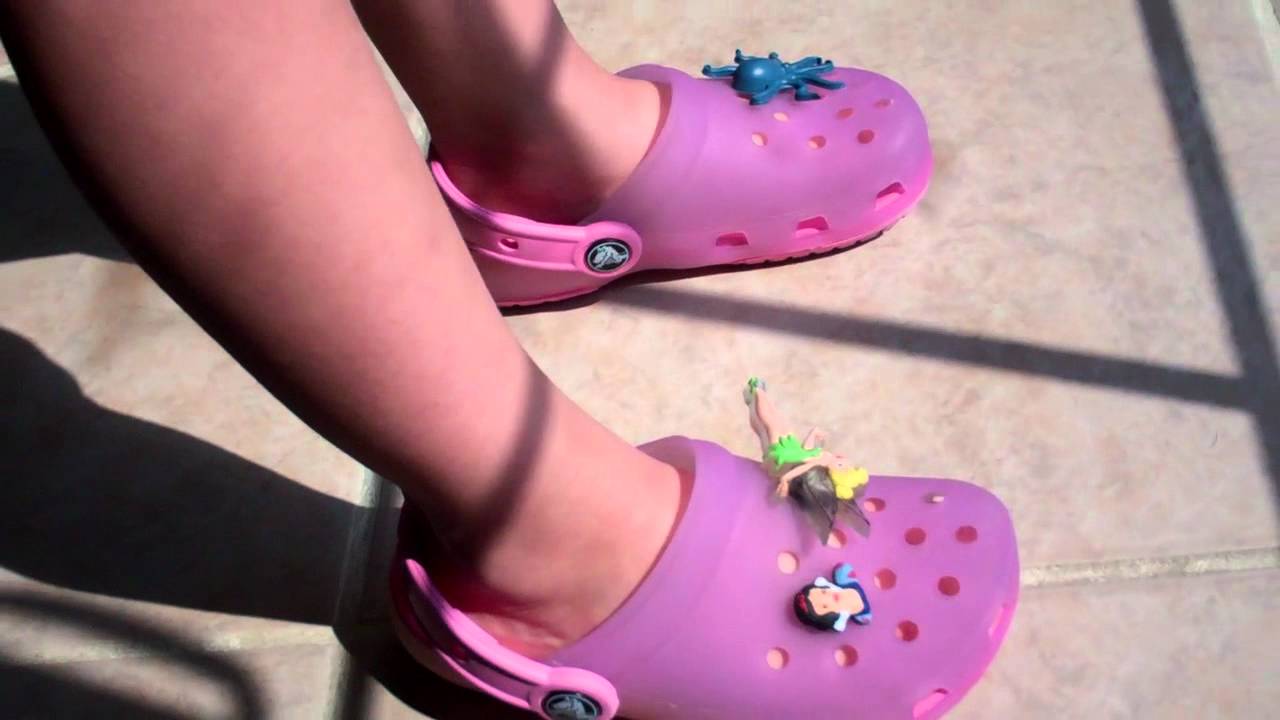 color changing crocs