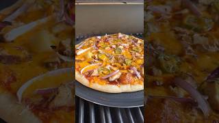 Grilled BBQ Chicken Pizza 🍕#shorts