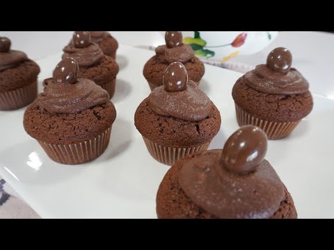 Video: Hoe Maak Je Chocoladeroom En Ganache Muffins?
