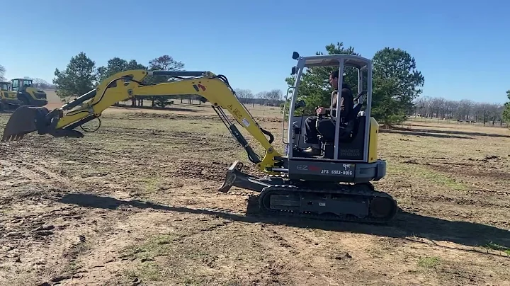 Lot 28 2019 Wacker Neuson EZ36 Mini Excavator