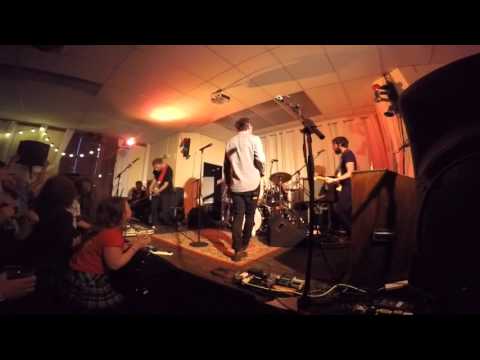 Idlewild - In Remote Part/Scottish Fiction. Live at Iona Village Hall Music Festival. July 4 20