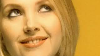 Saint Etienne - He&#39;s On The Phone (Official Video)