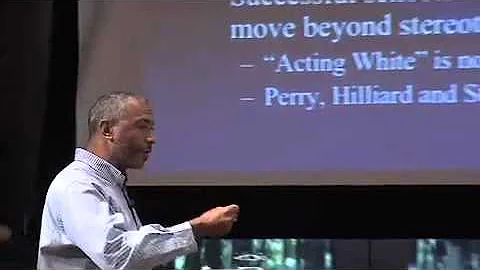 Pedro Noguera: Education in Changing Contexts / Ro...