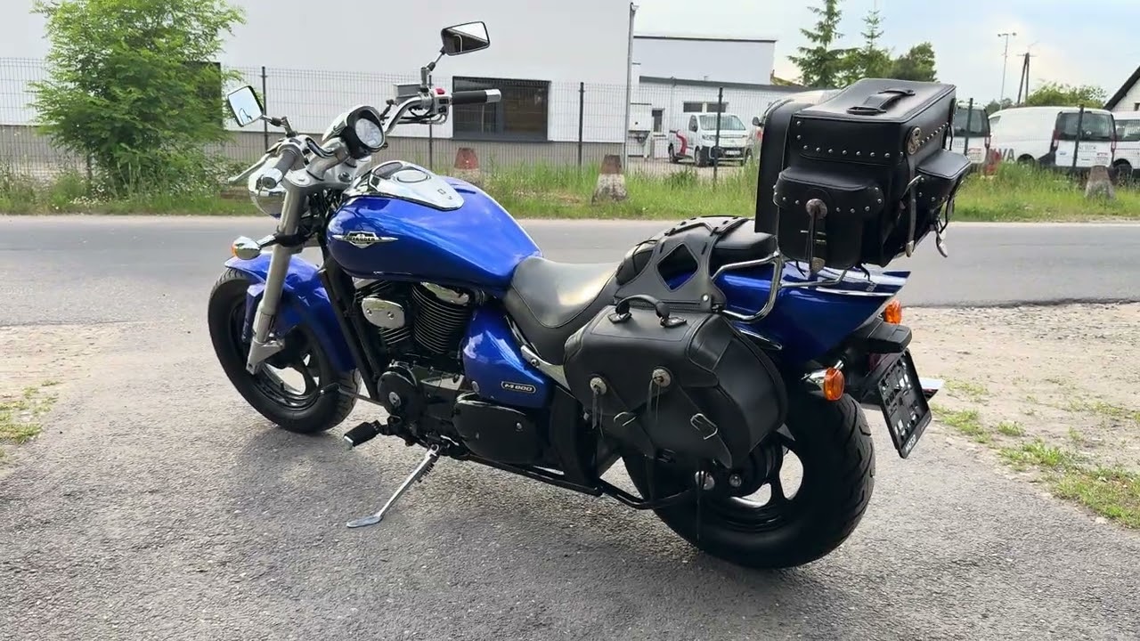 うー SUZUKI VZ 800 INTRUDER 2007 - YouTube
