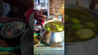 Tasty Fuchka/Panipuri/Golgappa in Kolkata // Most Famous Street Food // Taste of Indian food