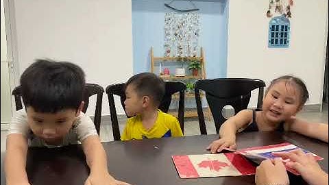 Tiếng Anh Giao Tiếp Phan Thiết: Ben, Bọt and Cami practice talking about Countries Flags