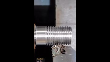 Thread processing! CNC lathe at work!