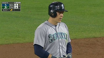 SEA@OAK: LoMo doubles down the line to drive in two