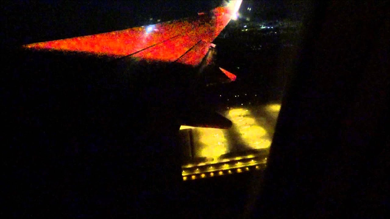 Ryanair Boeing 737-800 to Santorini