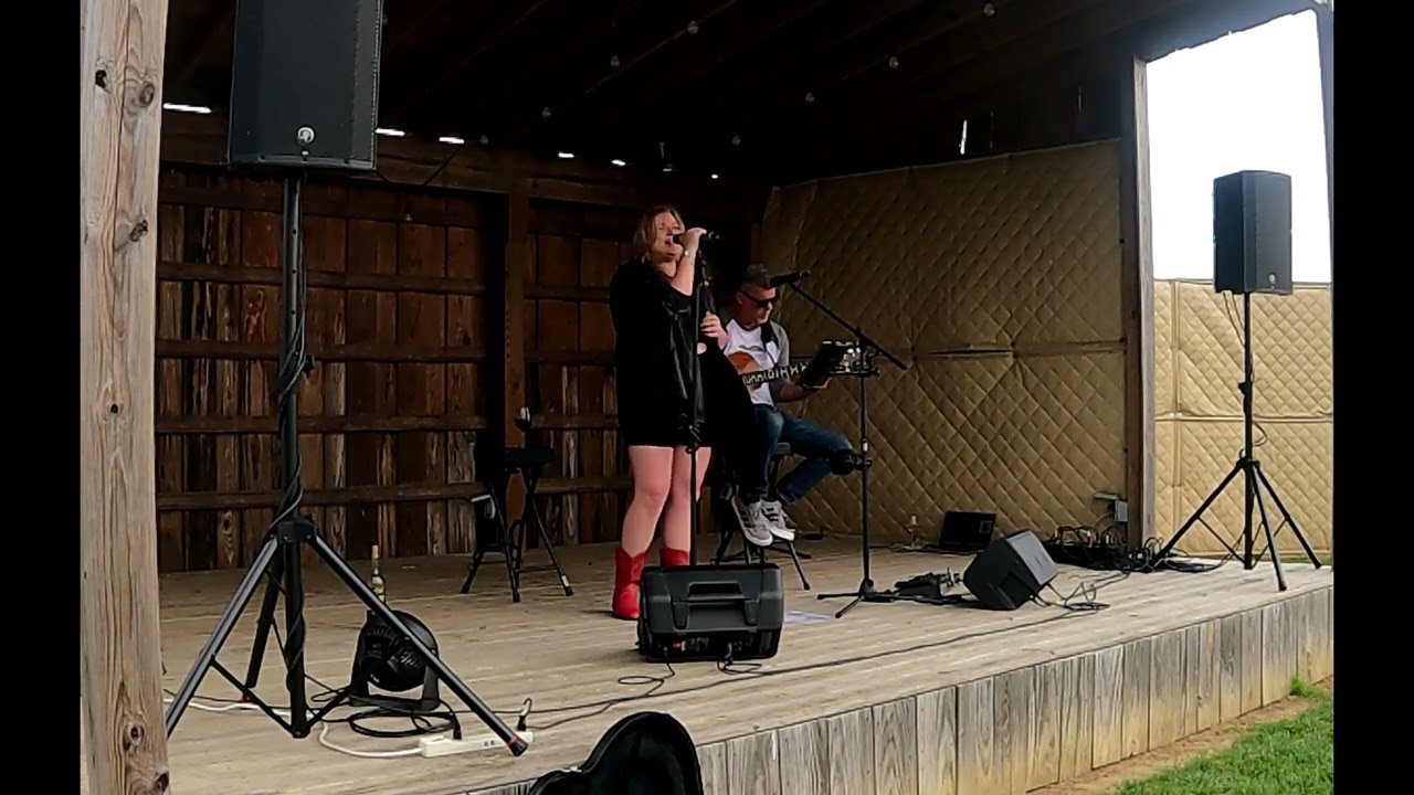 The Neighborhood, Joe & Georgia @ Urban Vines 5/30/25