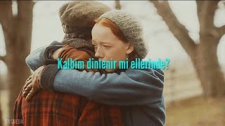 Gilbert & Anne | Gölgede Büyüyen Bir Çiçek Resimi