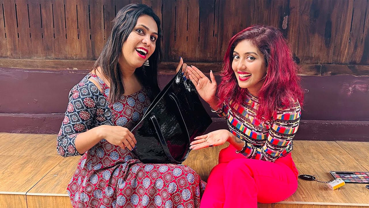 സെറീനയുടെ ബാഗ് തുറന്നപ്പോൾ ഇത്രയും സാധങ്ങളോ ?