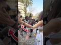 'Awww इस Paps Person का तो दिन बन गया' Shilpa Shetty ने Paps Person की Cheeks को पकड़..#shilpashetty