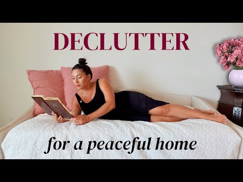 30 Oddly Specific Things To DECLUTTER thumbnail
