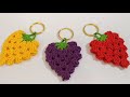 Tığ İşi Çilek Anahtarlık Yapımı / Crochet Strawberry Keychain Tutorial ( Eng. Subt.)