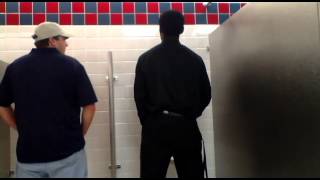 (Hilarious) Harlem shake bathroom moments