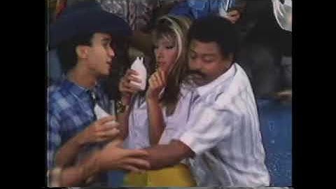 Dos Rosas Ft Miriam Cruz (Remastered Video) - Wilfrido Vargas