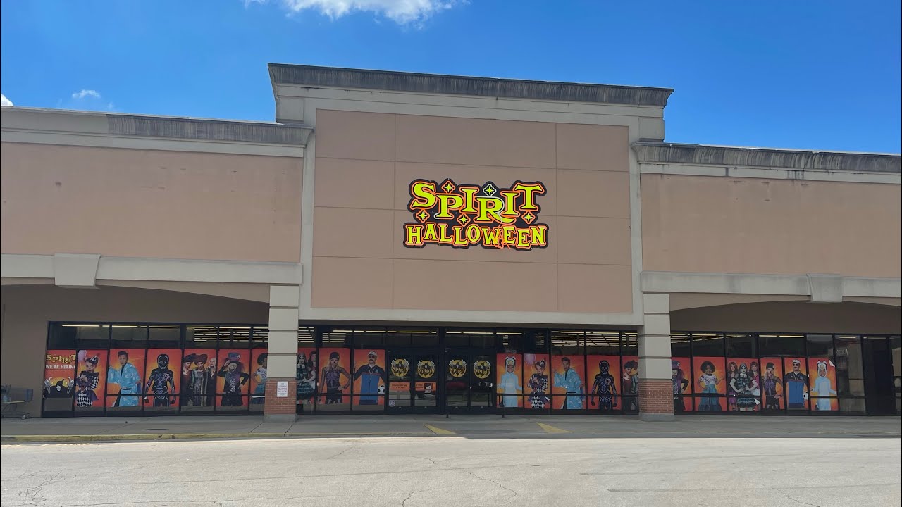 Spirit Halloween Dixie Highway Inside Of The Old Big Lots In Louisville Kentucky YouTube