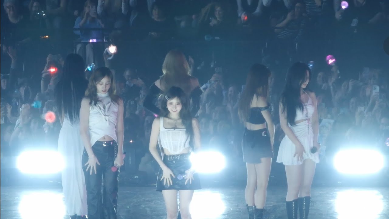 STAYC - SO BAD, Antwerp 20.04.2024, Sportpaleis, Music Bank [Fancam]