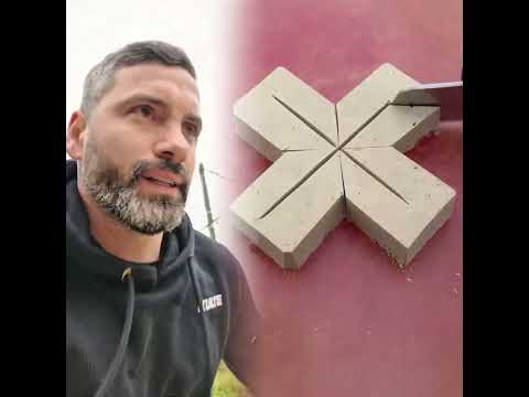 Ça Fait QUE 4 Ans Qu On Vit Dans Cette Appartement Et Qu On Range Toujours Tout Au Meme Endroit 