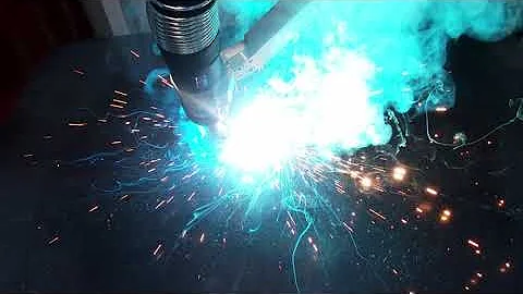 Easy to Use Collaborative Robot Welding from Mobile Automation with Binzel Universal Robots