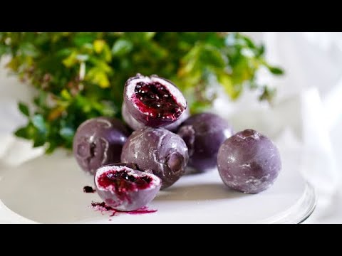 Blueberry trompe l'oeil entremets, from the video