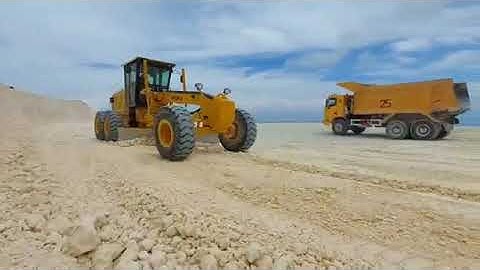 Shantui SG27-C5 motor grader works on a mining site in Philippines