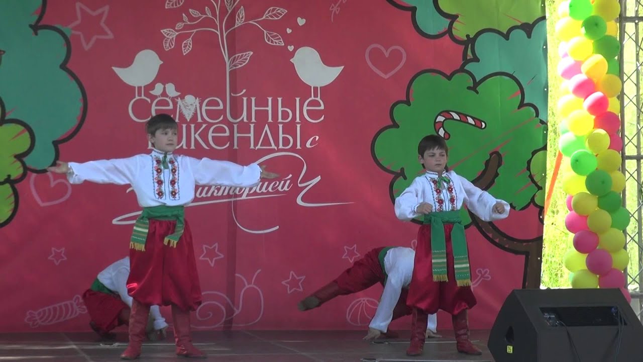Танок з шаблями - студія Вишеград - Київ ботанічний сад