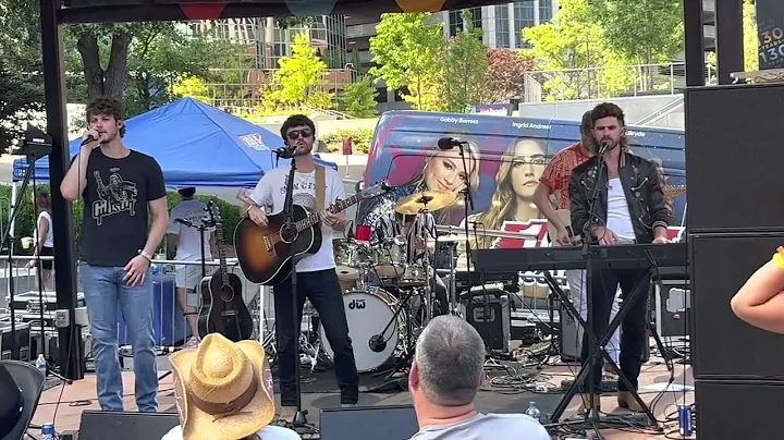 Restless Road - Growing Old With You [Nashville, Tennessee]