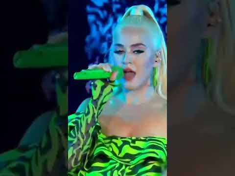 Katy Perry Bon Appetit Live