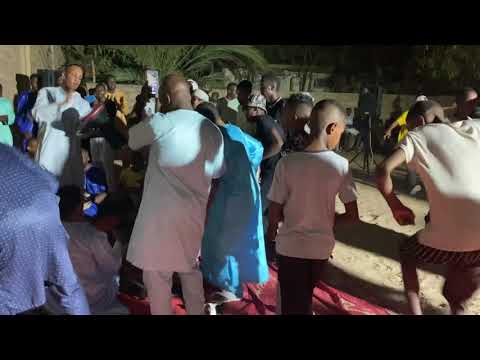 اروقاس ماوي احمد وفرقة فنانين الطاسيلي