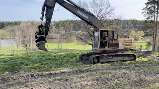 Köp Grävmaskin Volvo EC230B på Klaravik