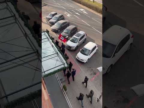 Видео: Националисты в Ереване