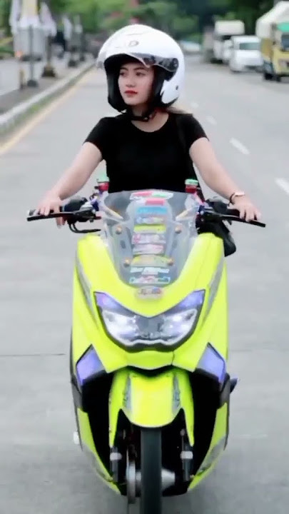 Cewek Cantik Naik Modifikasi Nmax Keren Abis
