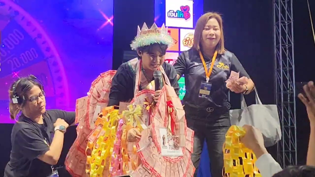 กำลังใจ น้องต้นข้าว มากันเยอะมาก - #ต้นข้าวสุปรียา #ดวลเพลงชิงทุน ตลาดชัชวาลคลอง7 #ปทุมธานี