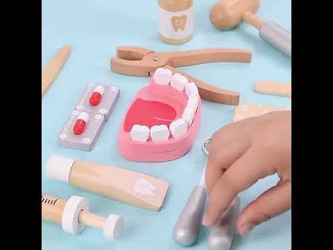 Дерев'яний набір лікаря для дітей 24 предмети стетоскоп шприц термометр медичне дзеркало сумка, видео 1