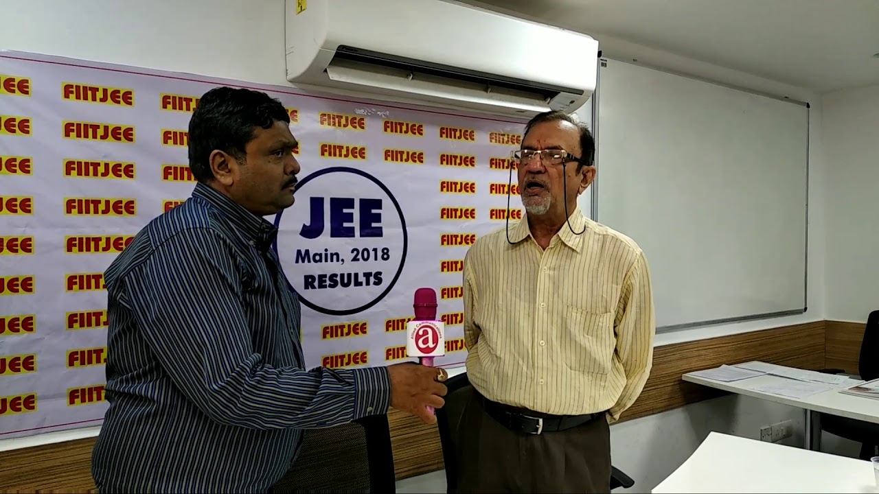 FIITJEE R L Trikha in Talk with Sanjay Agrawal