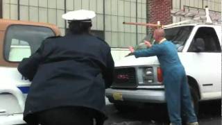 Multato, Decide Di Tagliare Il Parchimetro Con La Motosega