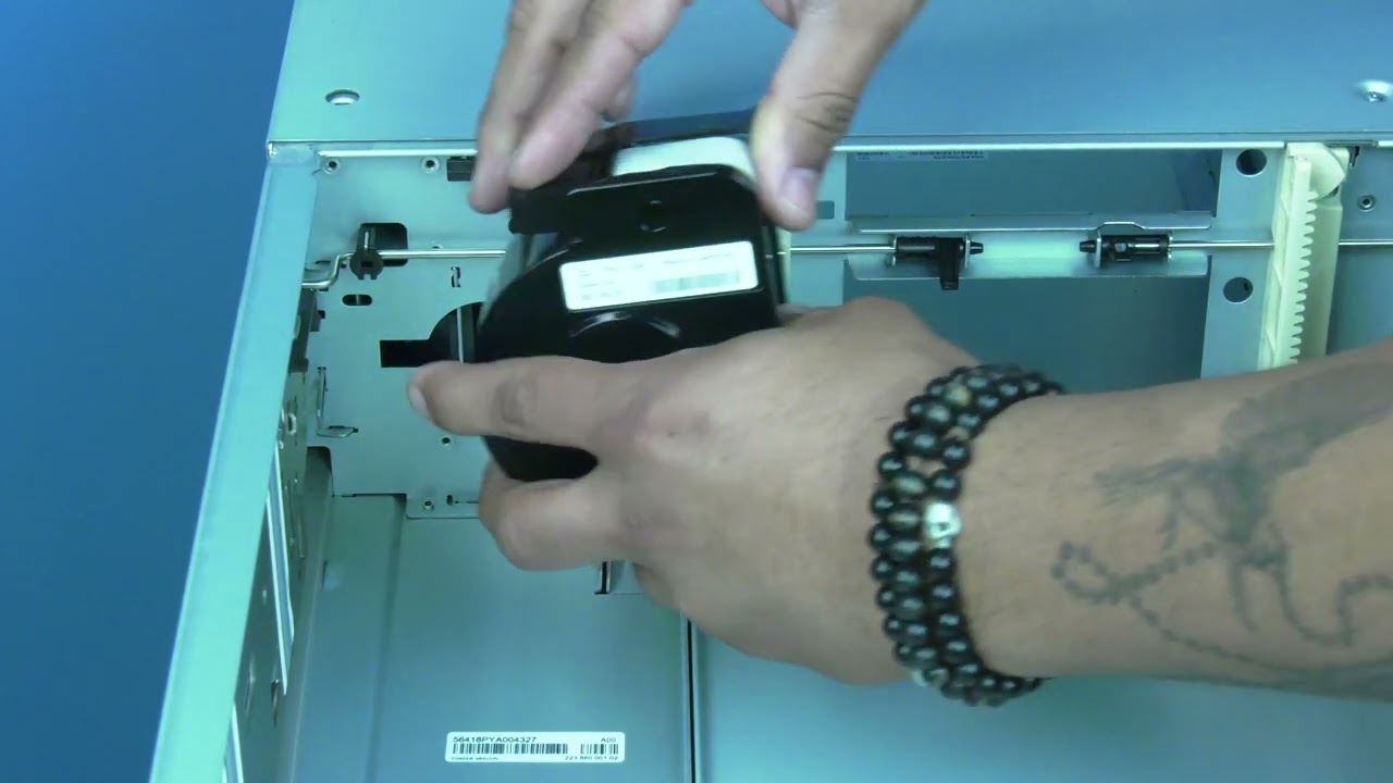 Dell PowerVault ML3 Robotics and Spooling Mechanism Replacement