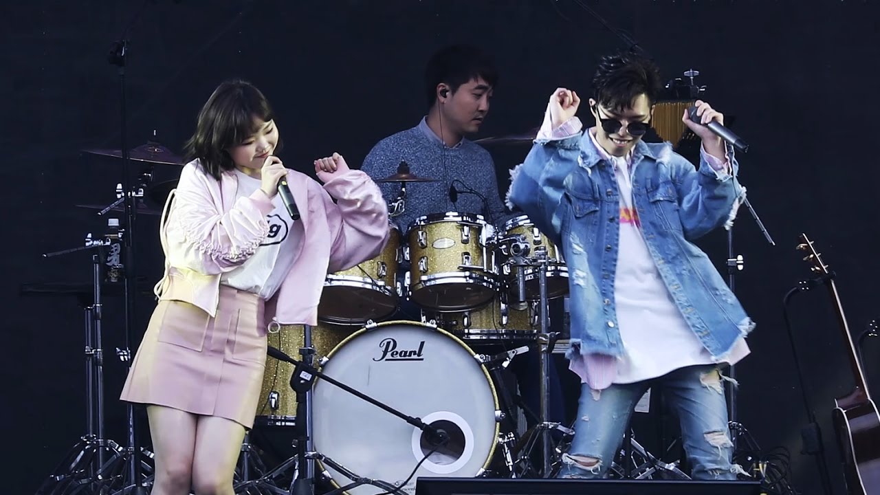 악동뮤지션 (AKMU) - 크레센도 (Crescendo) Live [벚꽃피크닉페스티벌] 170408
