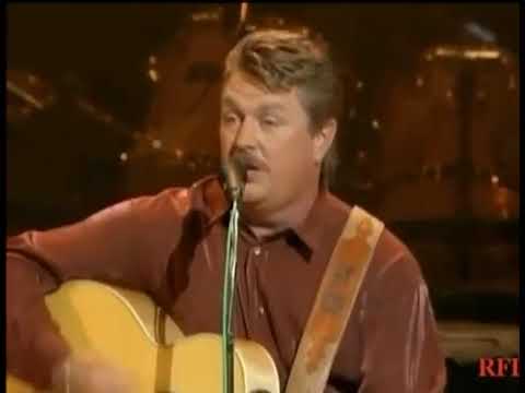 Joe Diffie  :  John Deere Green (Short Version)