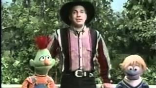 Famous Sesame Street - Garth Brooks sings about "Two Different Kids" Profile