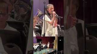 Юная китаянка исполняет русскую песню Дороженьку на китайском языке!