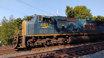 CSXT I008 with a Flared SD70-MAC leader at West Park NY on the CSX River Line