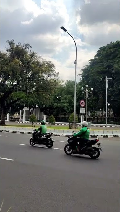 Siang Seberang Istana #siangseberangistana#istanamerdeka #monas #jakarta #indonesia #shorts