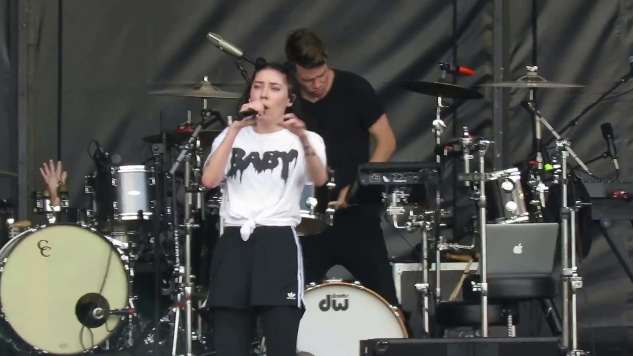 Bishop Briggs Live Complete HALLOWED GROUND @Radio 104.5 Summer Block Party Philadelphia 8-12-18