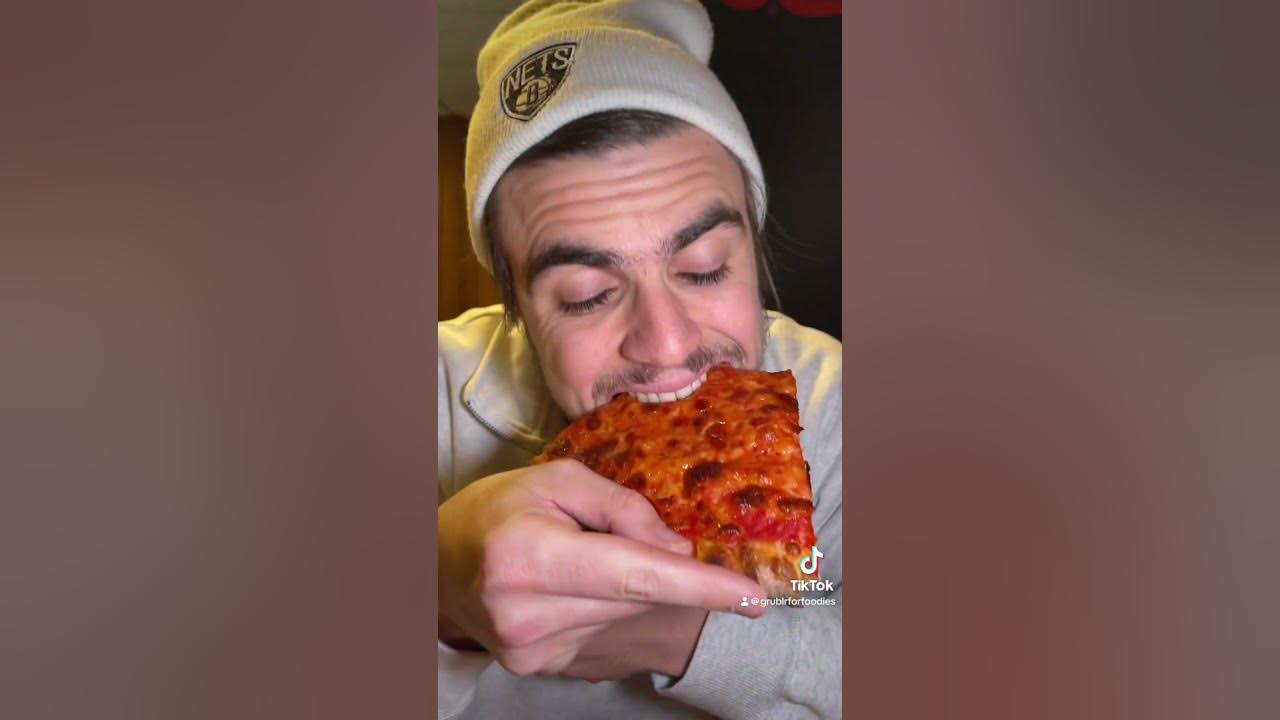 Dave Portnoy’s highest ever rated slice! foodie food pizza barstool